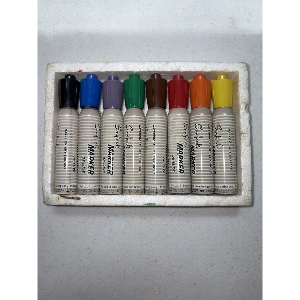 Vintage Sanford's Deluxe Felt Tip Markers Complete 8 Color Set w/ Box SMELLY